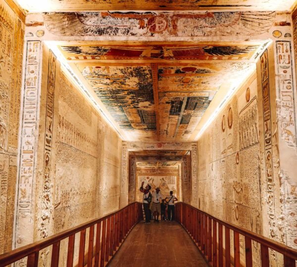 Luxor36