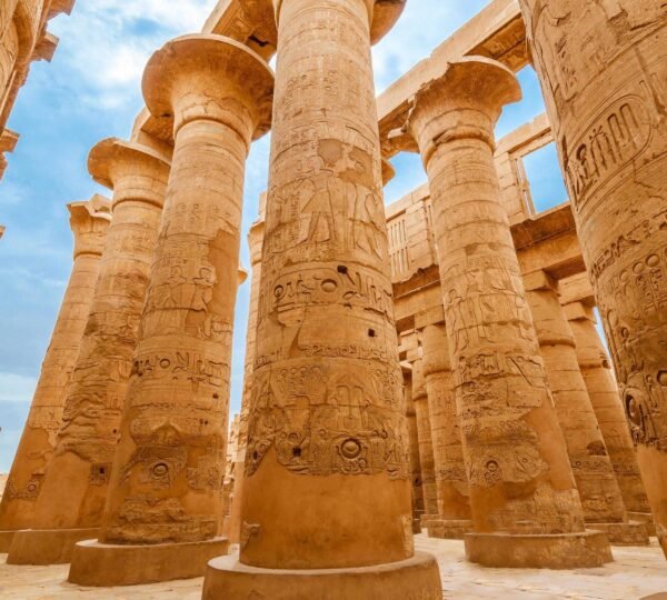 Luxor8